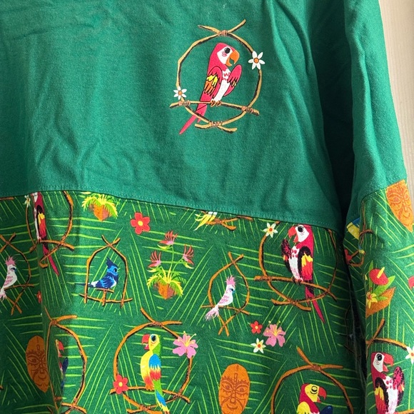 Walt Disney World Spirit Jersey Tiki Room theme size large - Picture 2 of 5